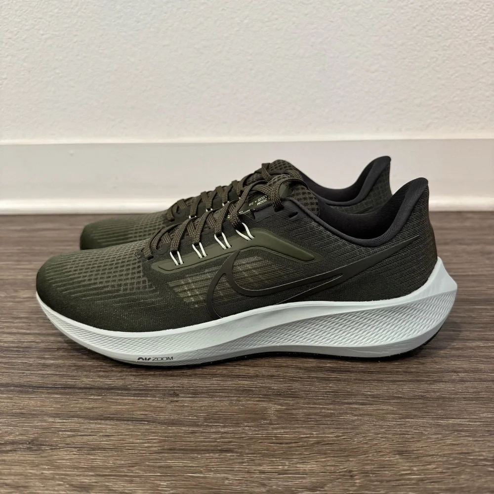 NIKE AIR ZOOM PEGASUS 39 sz 11.5